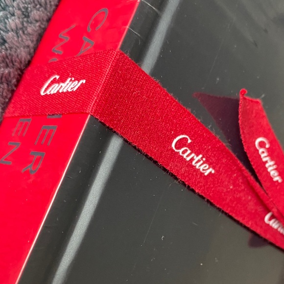 Cartier Women Book with Red Cartier Ribbon - VIP Cartier Gift - Picture 6 of 6